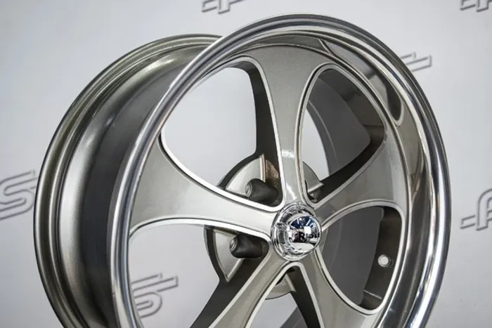 Rodas Ridler 645 Grafite aro 18 / Talas 8 e 9,5 / Furação 5x114,3