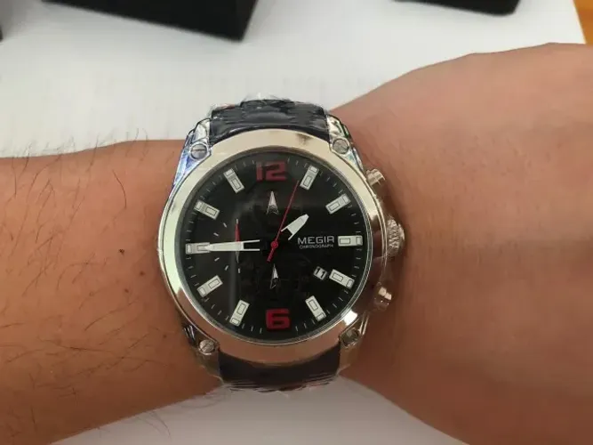 Presente para o Papai Relógio Megir Preto Vermelho - Pronta Entrega - Baixando para vender