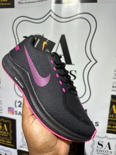 NIKE ZOOM ROSA