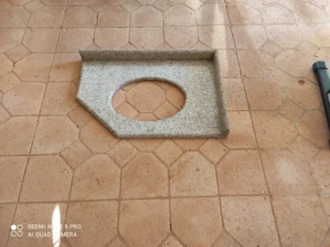 Lavatorio de granito Branco Minas 75x50cm em Vinhedo/SP 