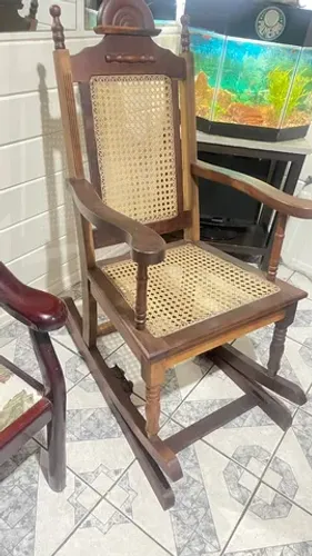 Cadeira de balanço vintage molas palhinha