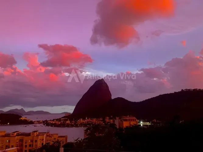 Flamengo | Cobertura 3 quartos, sendo 3 suites