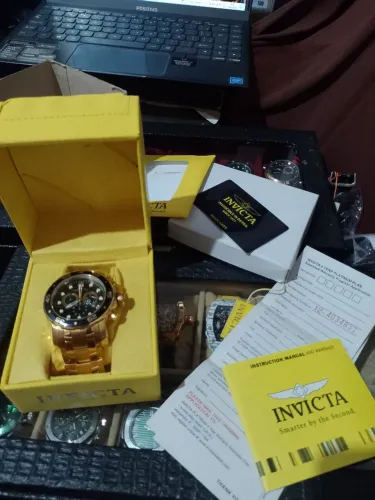 Relógio Invicta pro diver 0072 Dourado