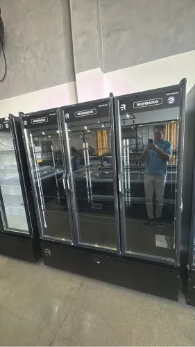 Geladeira para frios e laticínios 3 portas Nova
