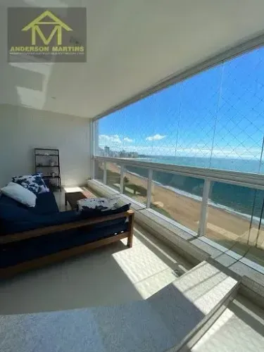 Imóvel para venda possui 600 metros quadrados com 6 quartos em Praia da Costa - Vila Velha