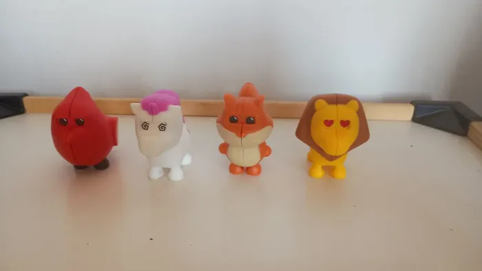 Mc lanche feliz coleção animais de Roblox (Kit 4 miniaturas) de 2023