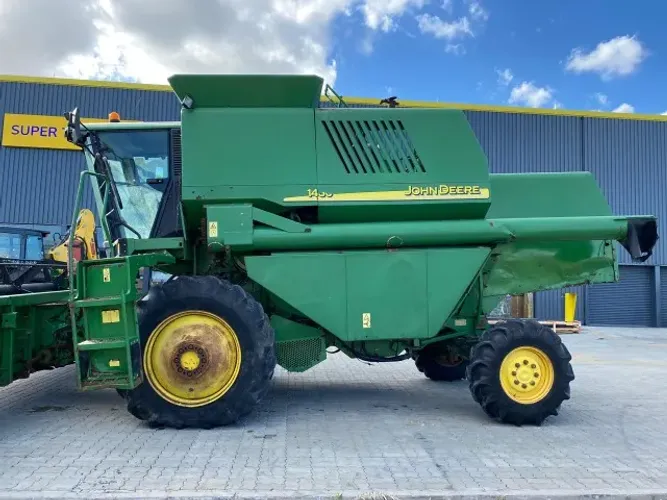 Colheitadeira John Deere 1450