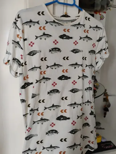 Camiseta estampa de peixes - P slim