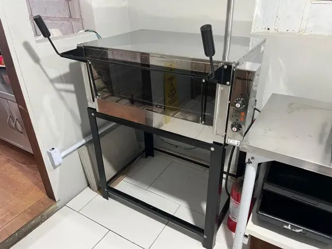 Forno Industrial Elétrico Venâncio Roma - Aço Inox, Pedra Refratária, 220V Novissimo