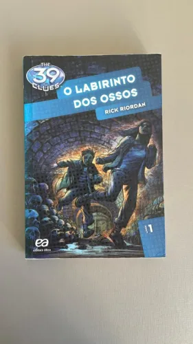 O labirinto dos ossos