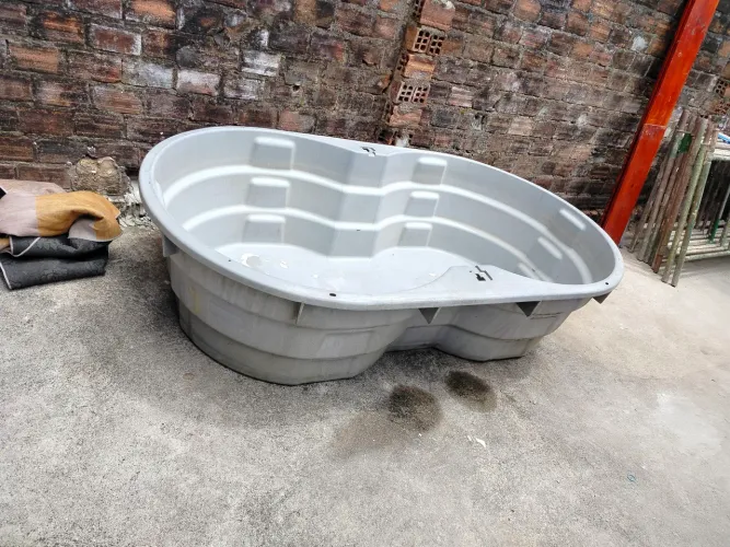 Piscina / caixa d'água