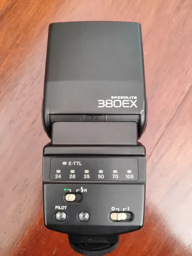 Flash Canon 380 EX