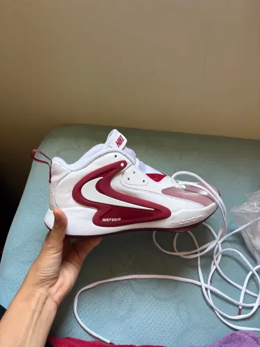 Vendo tênis de Basquete Hyperset 2