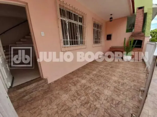 Ilha do Governador - Portuguesa - Casa Duplex - Varandão - Churrasqueira - Salão - 3 Quart