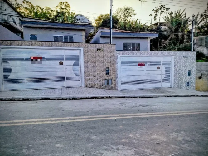 Casa 60m² 2 Dormitórios 1 Suíte 2 banheiros 3 vagas - Jd Marcelo - Itaquaquecetuba 