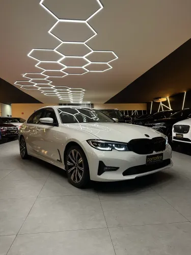 BMW 320i ActiveFlex 2.0T