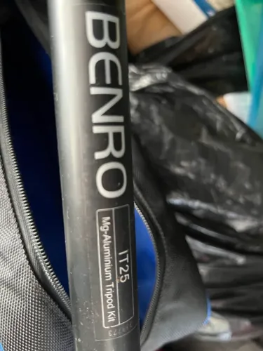Tripé Benro IT25 Mg-Aluminum