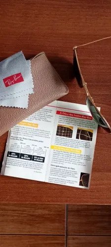 Óculos Ray Ban Aviador by Bauch & Lomb em ouro.