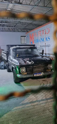 C14 1975 preta em dia transfere