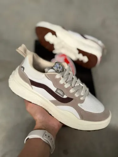 Tênis Vans Ultrarange EXO