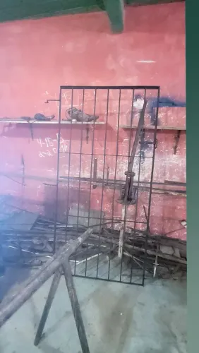 Grade de porta com entrega grátis 