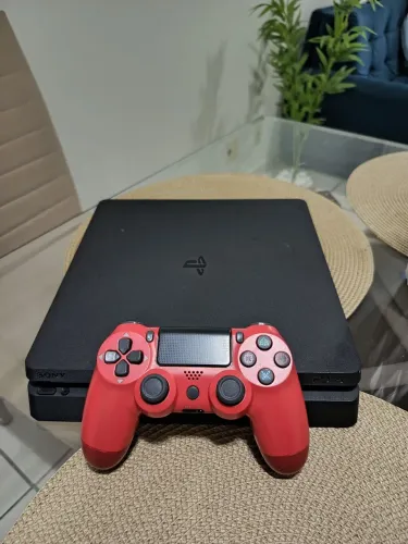 PlayStation 4 slim