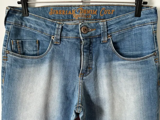 Calça Jeans semi nova da Siberian