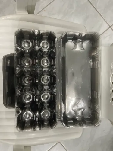 Vendo caixas para ovos