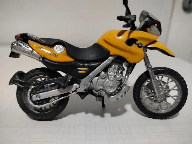 Miniatura Bmw F 650 Gs Maisto 1/18