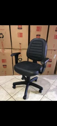 Cadeira Giratória Preta - Escritório/Home Office