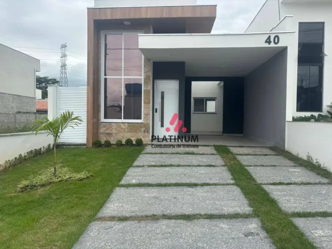 CASA A VENDA EM PINDAMONHANGABA EM CONDOMÍNIO FECHADO
