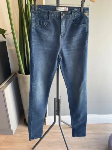 Calça jeans feminina Khelf Denim tam 40