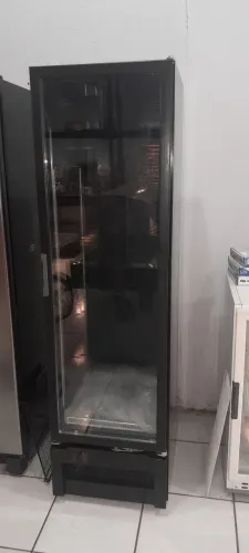 Refrigerador porta de vidro VB28RH All Black Metalfrio
