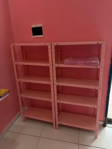 Estante de aço Rosa