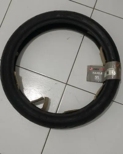 Pneu para moto