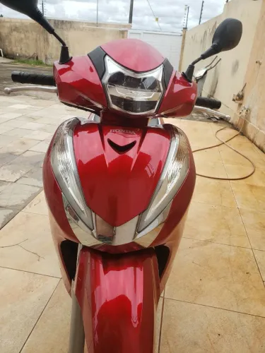 Honda SH 300 i