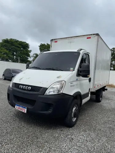 Carro pronto para trabalhar