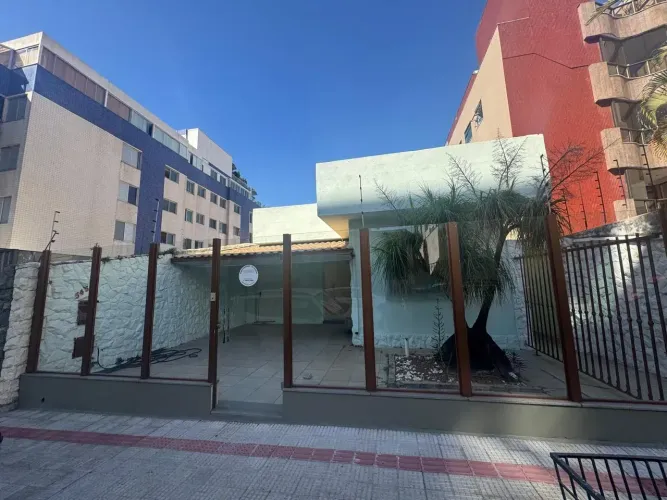 Casa para aluguel tem 250 metros quadrados com 4 quartos em Prado - Belo Horizonte - Minas