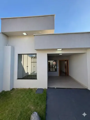 Linda casa! 3 Quartos sendo 1 Suíte - Área Gourmet com Churrasqueira Revestida - Res. Alic