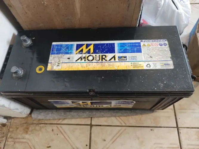 Bateria moura caminhão 