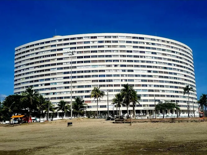 Temporada na Praia de Peruibe - Prédio Redondo 