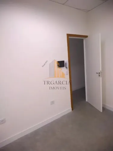 Sala comercial de 20m² na Quarta Parada - SP: por R$2.500 locação disponível
