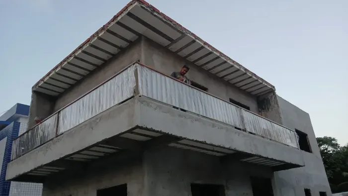 Casa Dulplex Jardim Ocenia a Poucos Metros do Mar! 160m² 4 Quartos, 2 Suítes