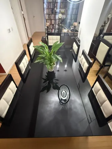 Mesa de Jantar 8 Lugares com 8 Cadeiras - Grande e Elegante