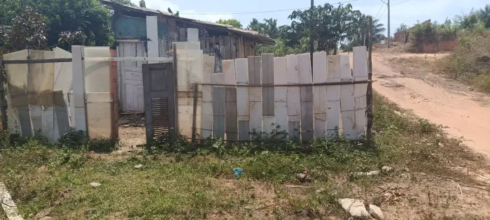 vende-se terreno 7 por 20