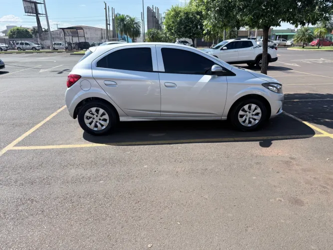 Chevrolet Onix Hatch LT 1.0 8V Flex Mec. 4P 2019