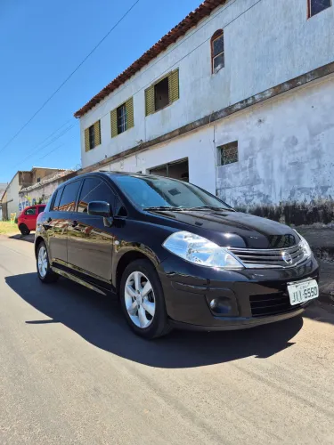 Nissan Tiida SL 1.8/1.8 Flex 16V Aut. 2012