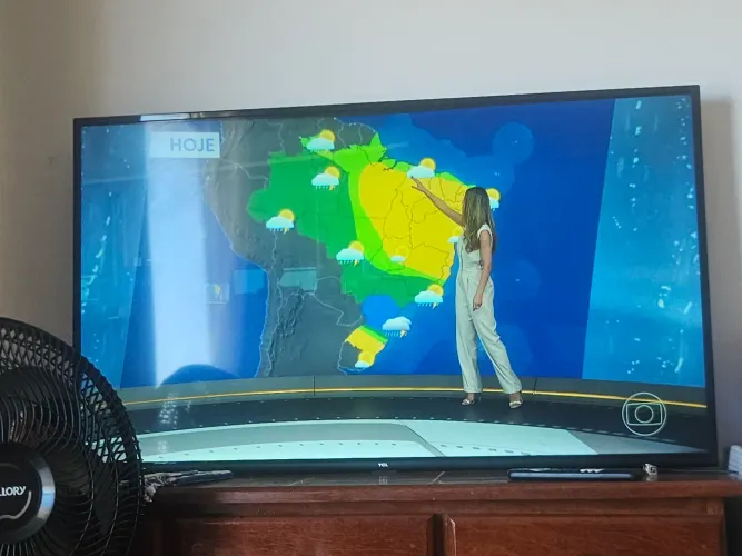 Vendo TV tcl k4