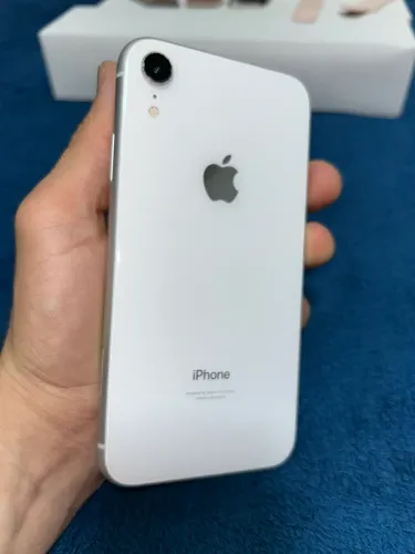 iPhone XR128