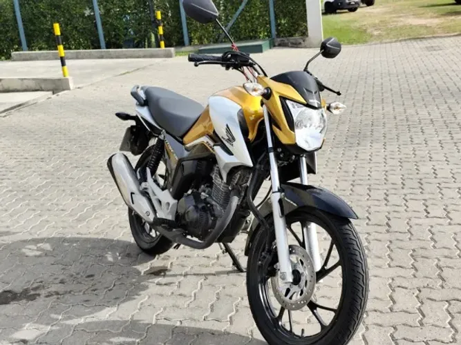 CG Titan 160 2022 - Edição 40 Anos - 5.000Km - Único dono!